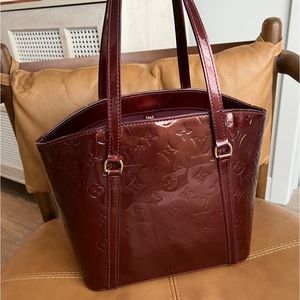 LV vernis tote avalon MM